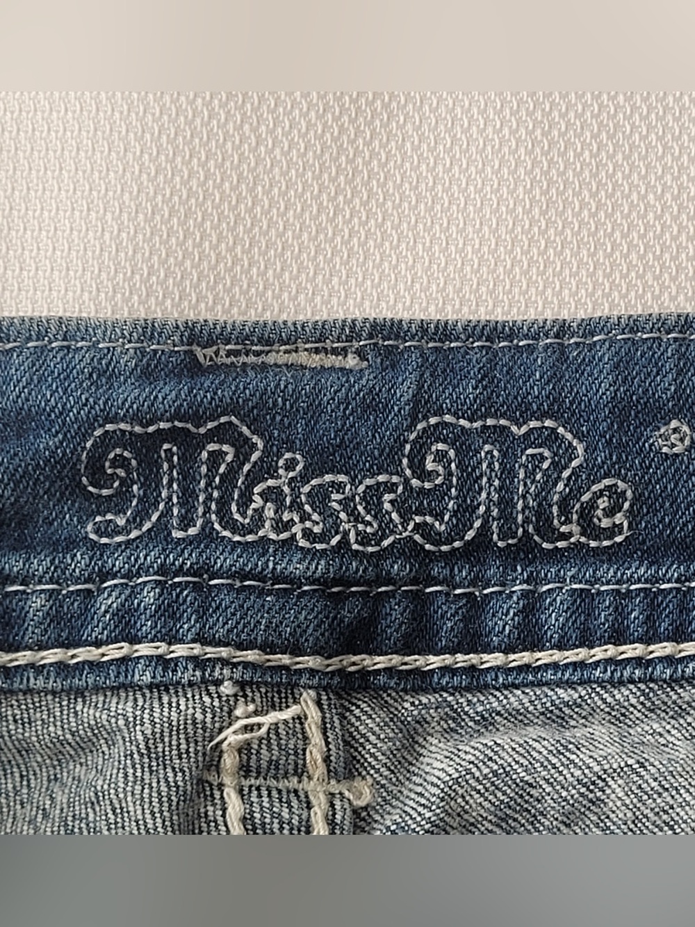 Miss Me Distressed Boot Cut Jeans - Blue Wash JE5002818L size 30 - Picture 10 of 13